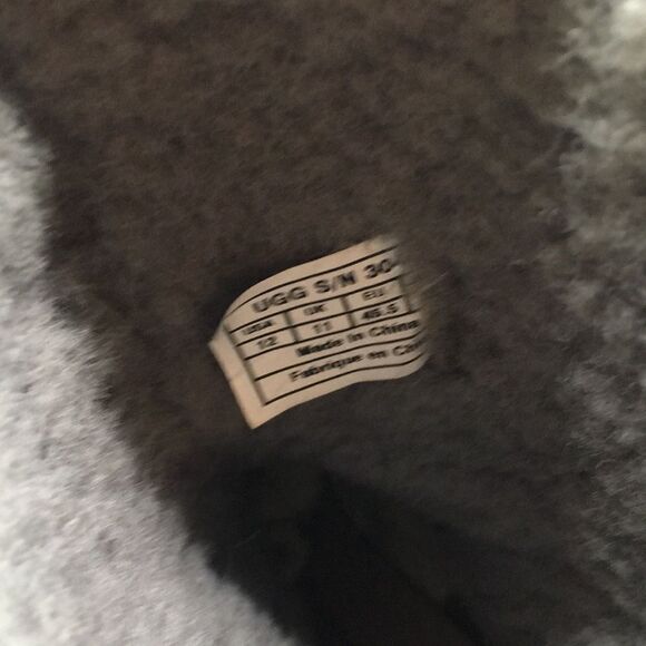 UGG Australia Lancing Black Leather Sherpa Lined Mid Ankle Moto Boots Sz 12 - Picture 15 of 16